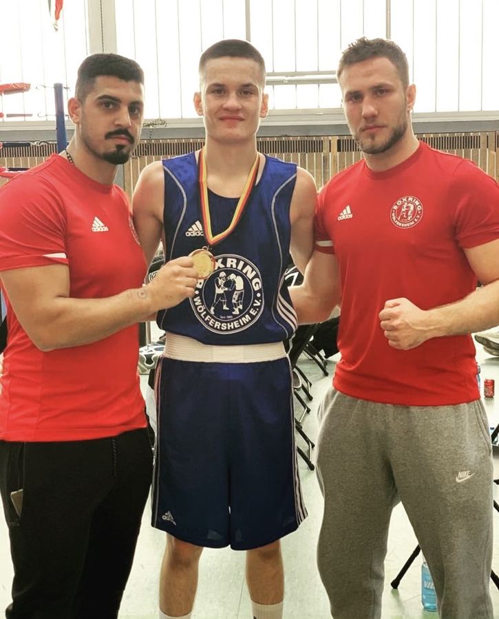Vadim Moskoglo nach seinem Sieg beim NRW Cup, Boxring Wetterau
